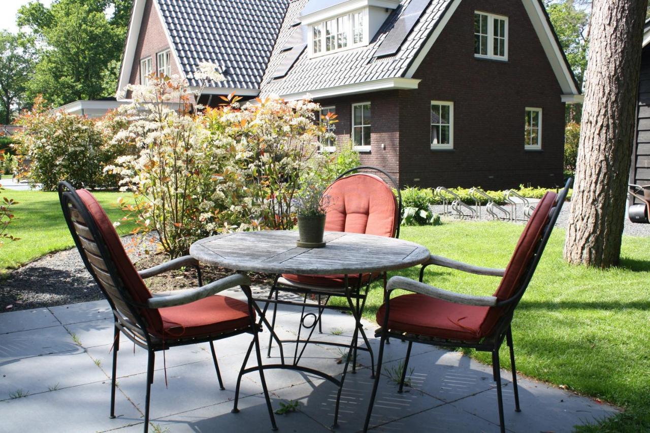 Bed & Breakfast Op 'T Leven 에르멜로 외부 사진